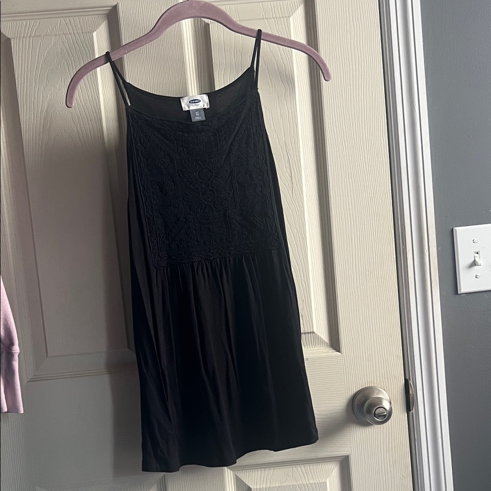 Old Navy Black Sleeveless Top with Lace